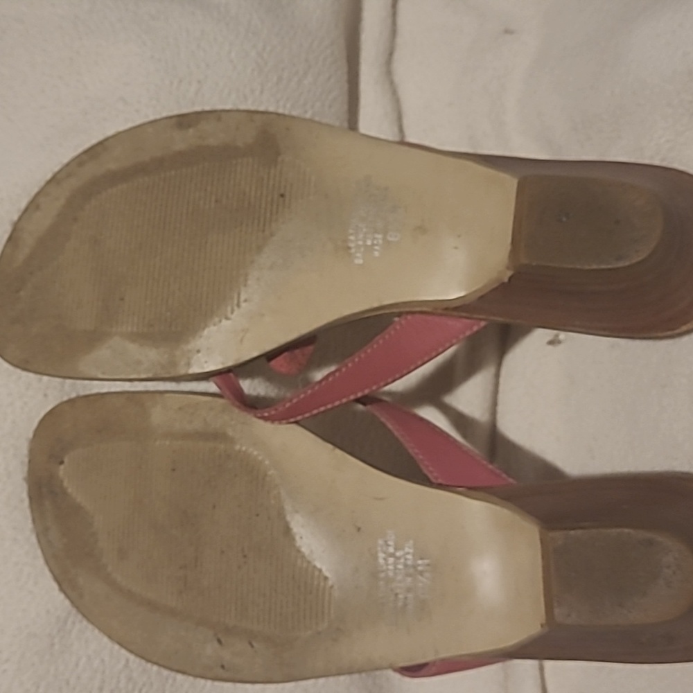 Sandals - Picture 3 of 4